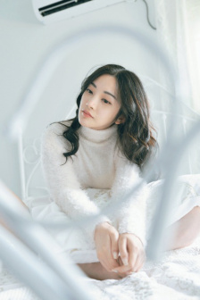 滴着奶水的女人hd